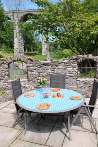 Dining outdoors- food looks even better presented on wood. Wooden tableware from IrishMadeGifts.com from just €20